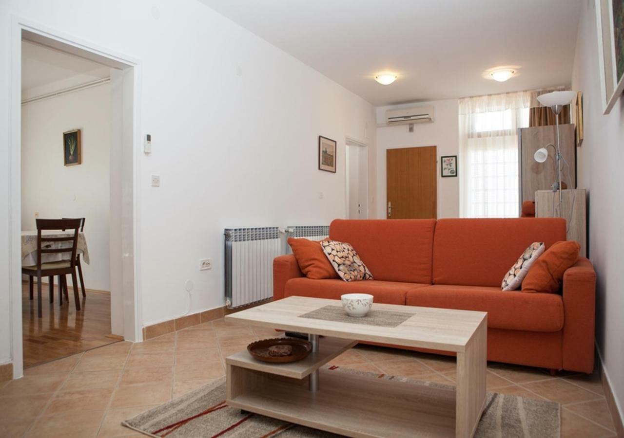Apartments Maller Ровінь Екстер'єр фото